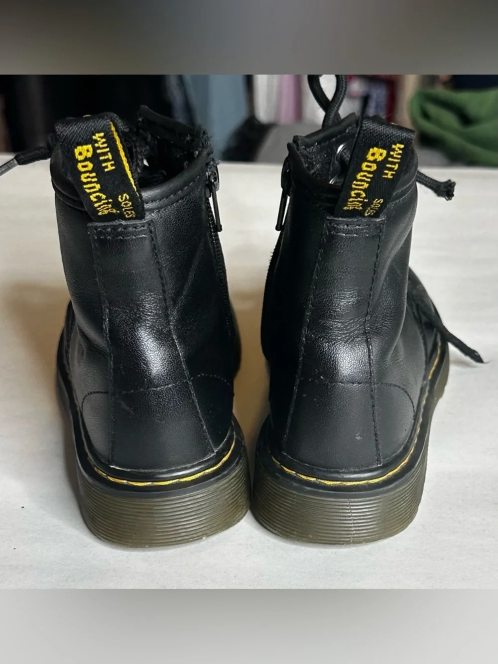 Dr. Martens Kids Black Leather Lace-Up Boots Size 13